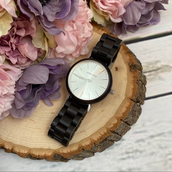 Luxury 100% Handmade Ebony Wood Quartz Watch - Picture 11 of 16